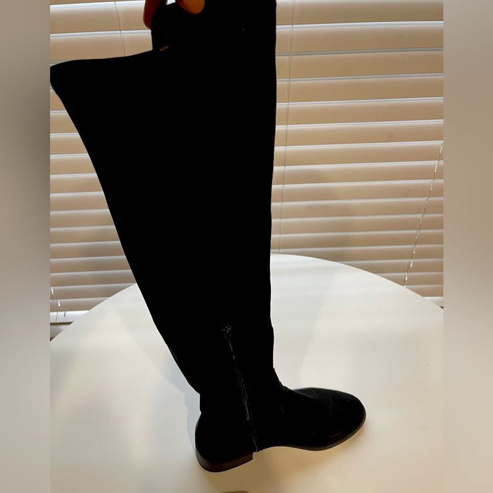 Black Boot - image 3
